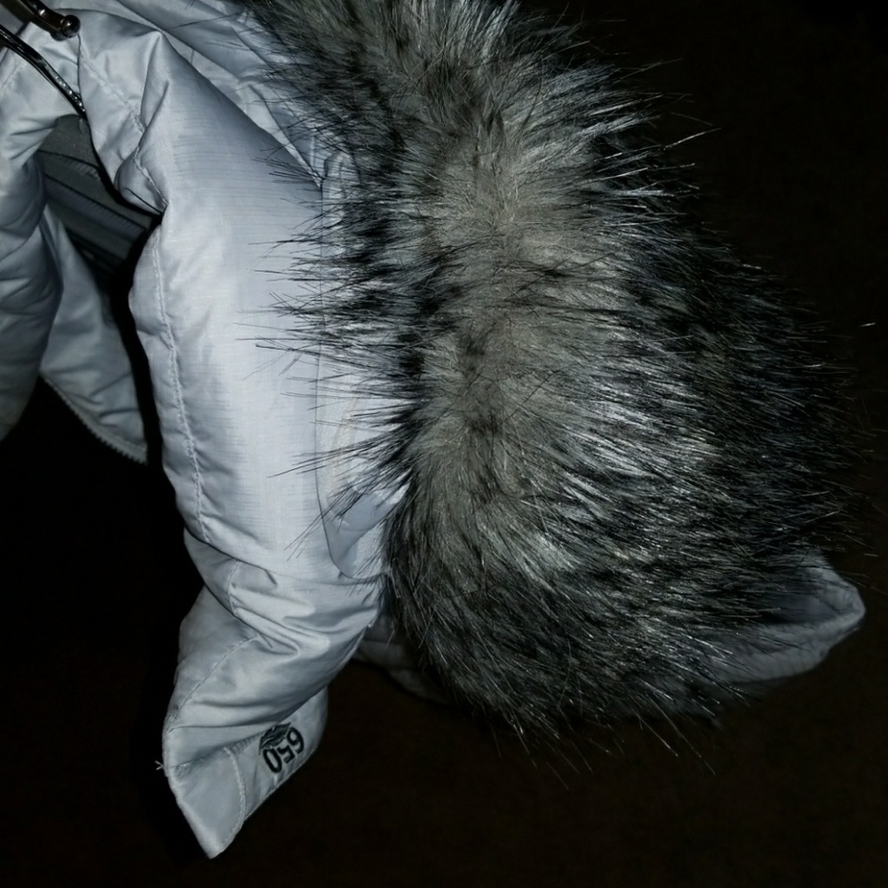 Puffy silver vest - Picture 3 of 4